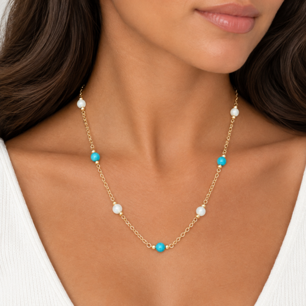 Collier long perles turquoises et blanches