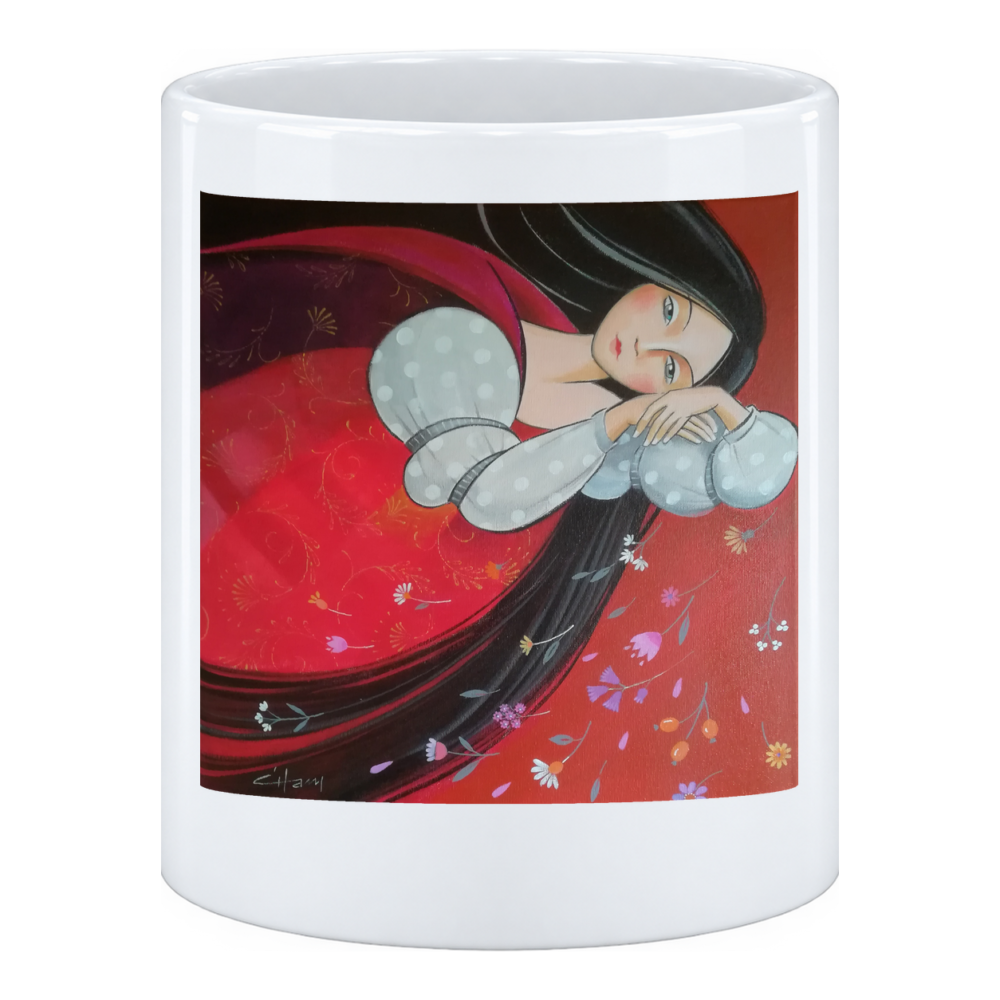 Mug Cassandre : allongée sur un fond rouge profond, drapée de gris, elle dort au milieu des fleurs, en pot à crayons