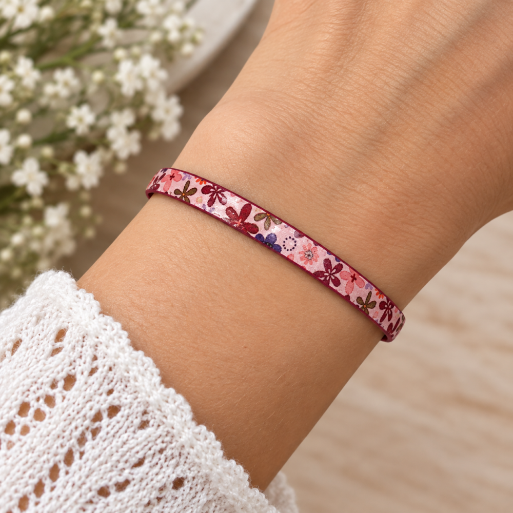 Bracelet Sakura, bijou assemblé à la main en Isère