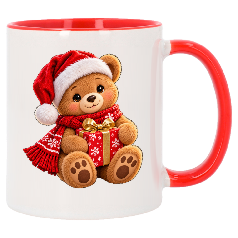 Mug Noël Ourson au cadeau : un ourson tout doux, bonnet de Père Noël sur la tête, face arrière du mug de Noël rouge